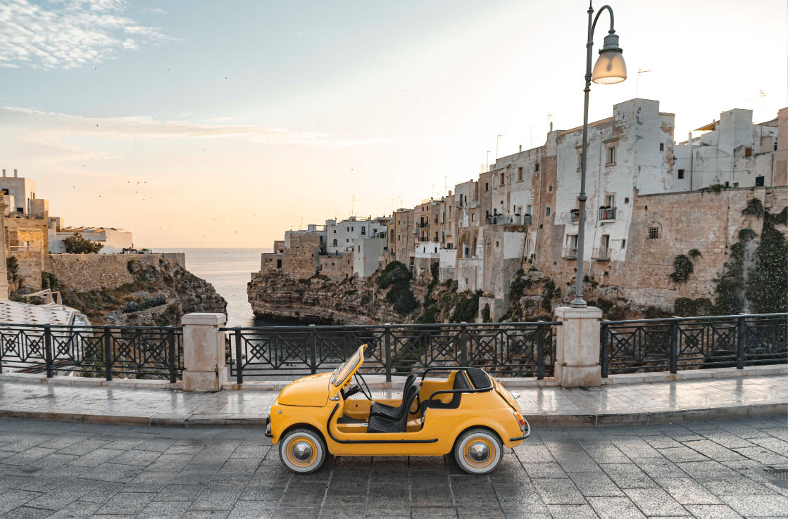 Fiat 500 Jolly ‘Spiaggina’ Icon-e yellow Fiat 500 Jolly ‘Spiaggina’ Icon-e yellow