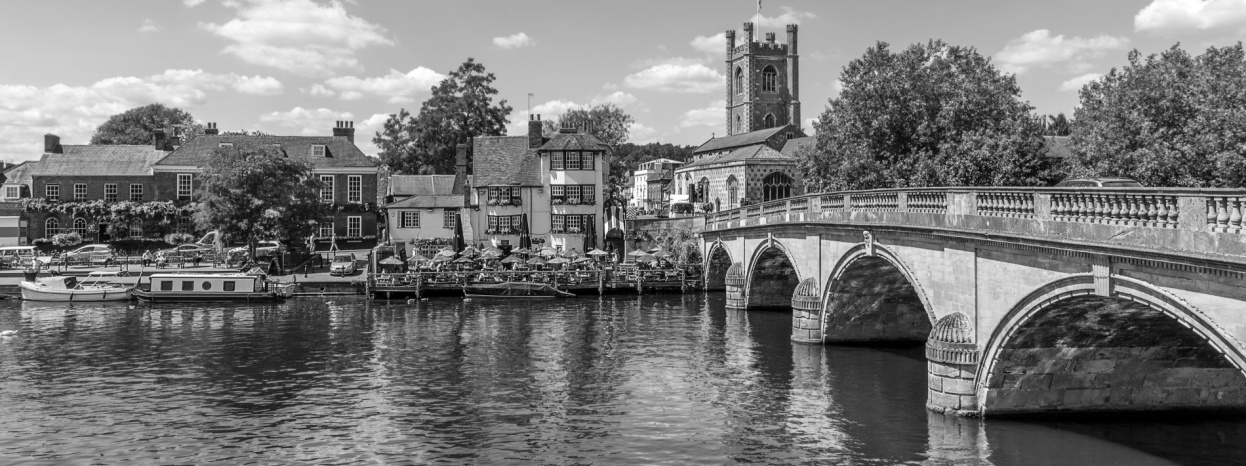 Experiencing Oxfordshire This Summer