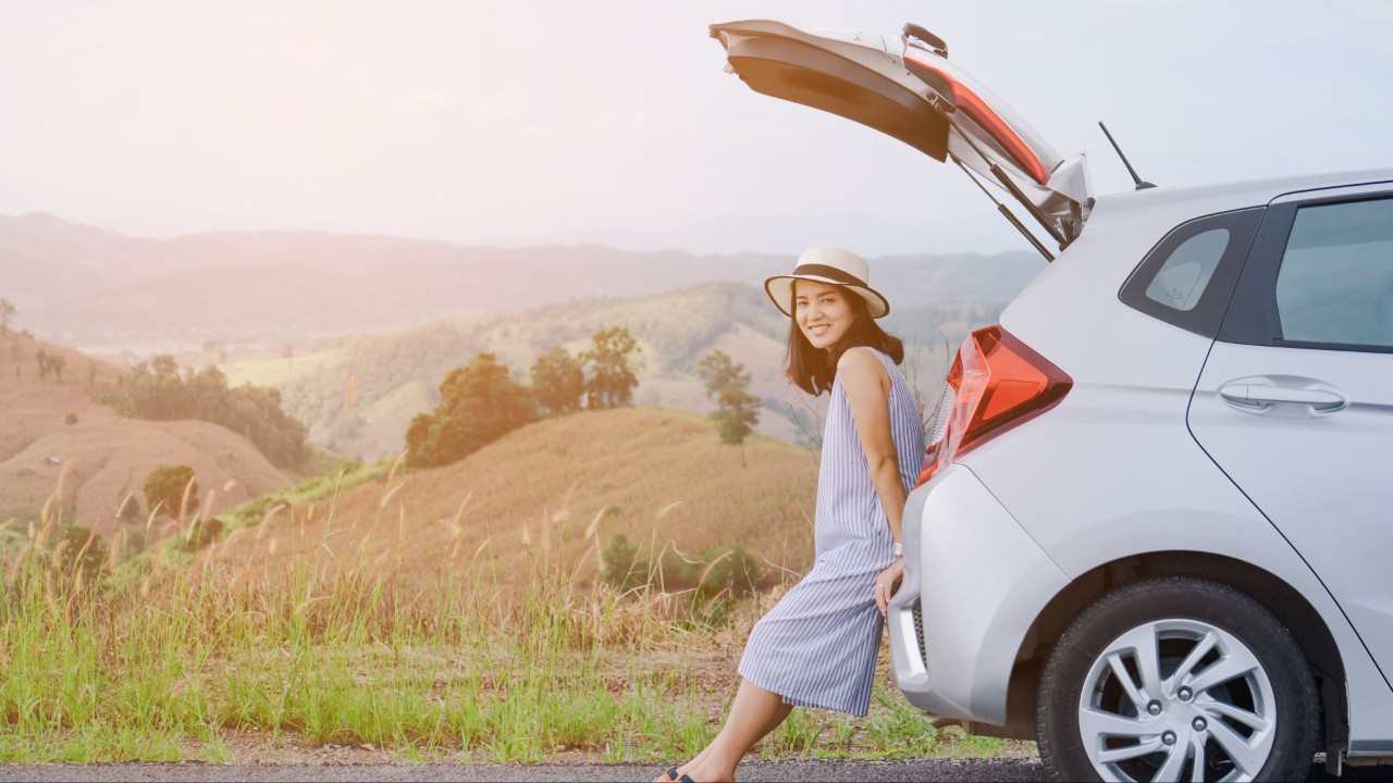 How to rent a car when you're under 25 Hertz Blog