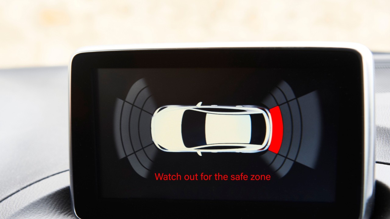 Vehicle tech features for safer driving Hertz Blog