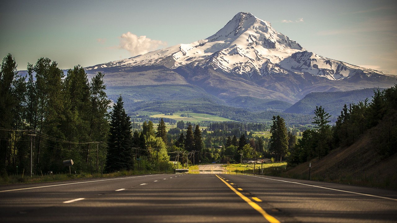 Guide to Electric Vehicles in Oregon Hertz