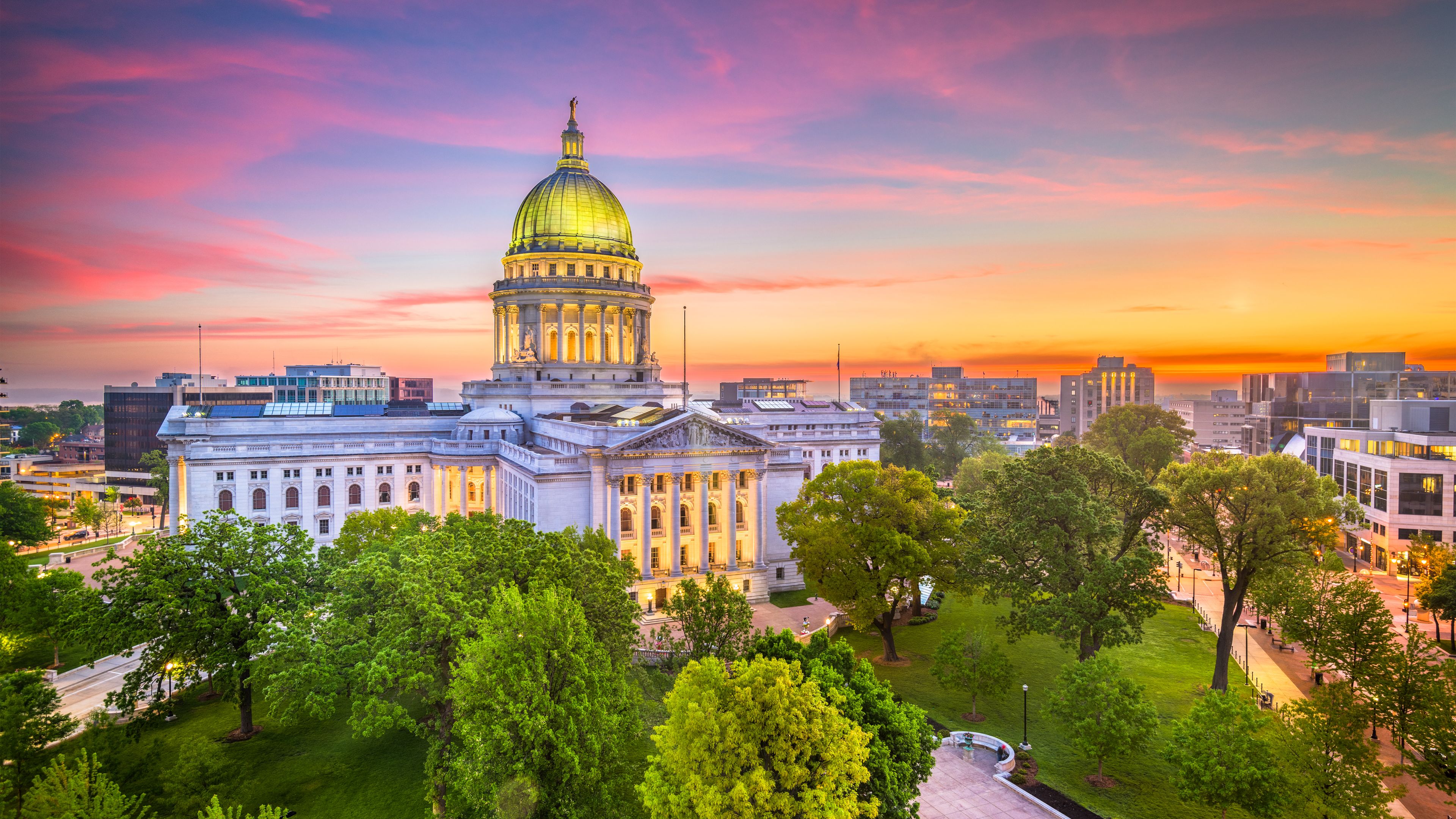 Guide to EVs in Wisconsin Electric Vehicles Hertz