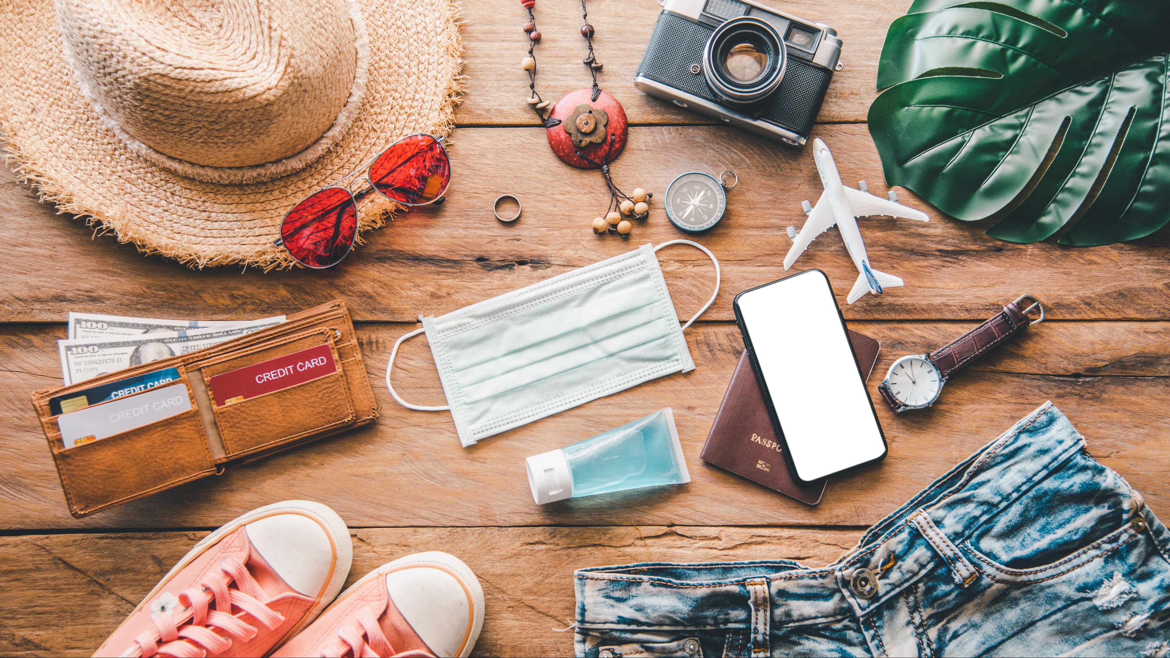 7 Tiny Travel Gadgets You Can't Leave Home Without