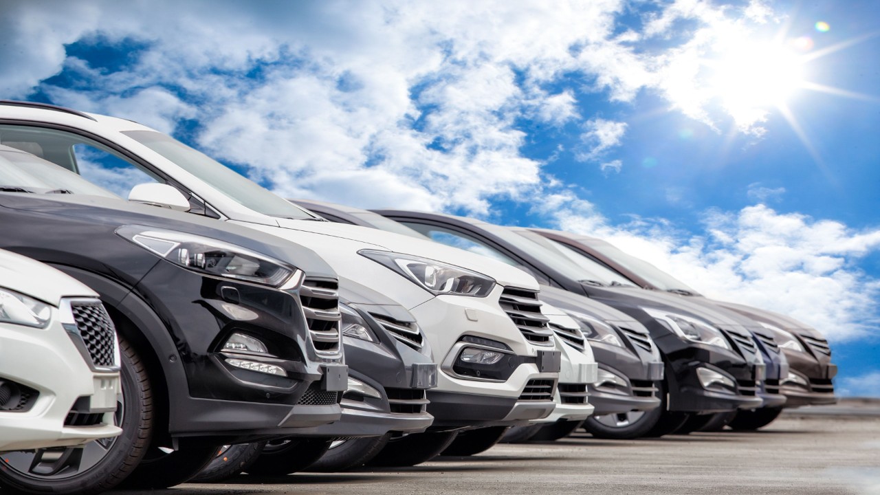 Renting a car for someone else with Hertz Hertz Resources