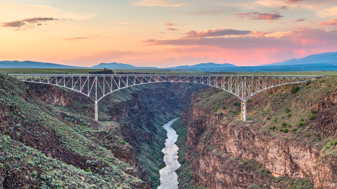 New Mexico Driving Guide Speed Limits & Toll Roads Hertz