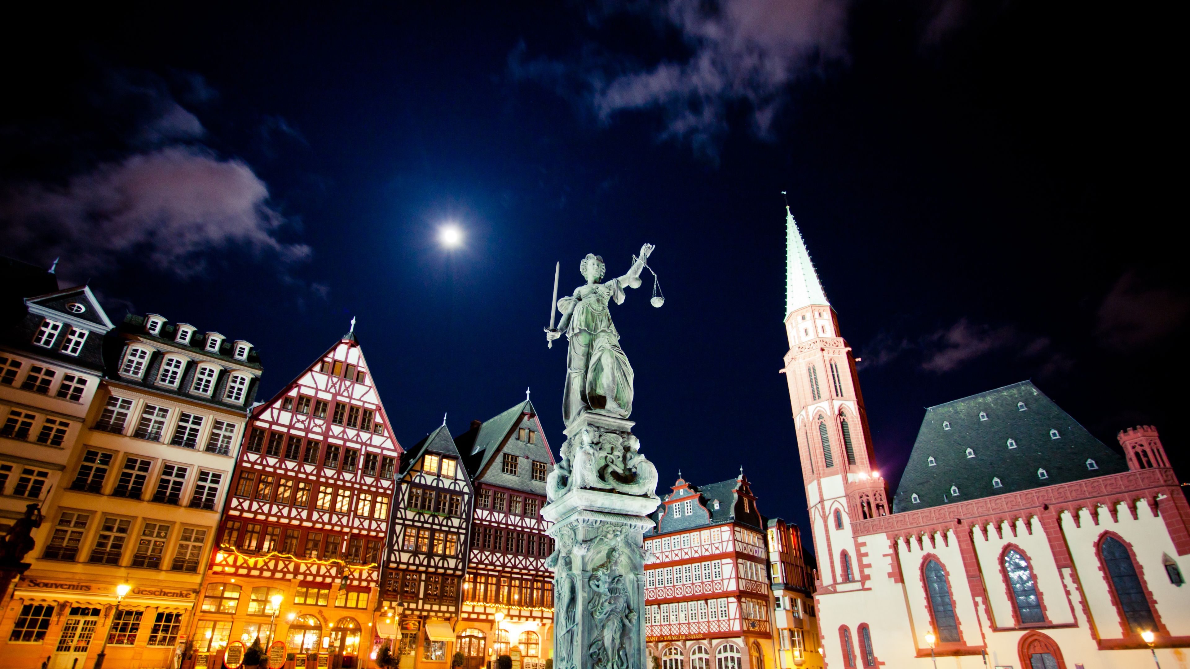 Where to eat and stay in Frankfurt
