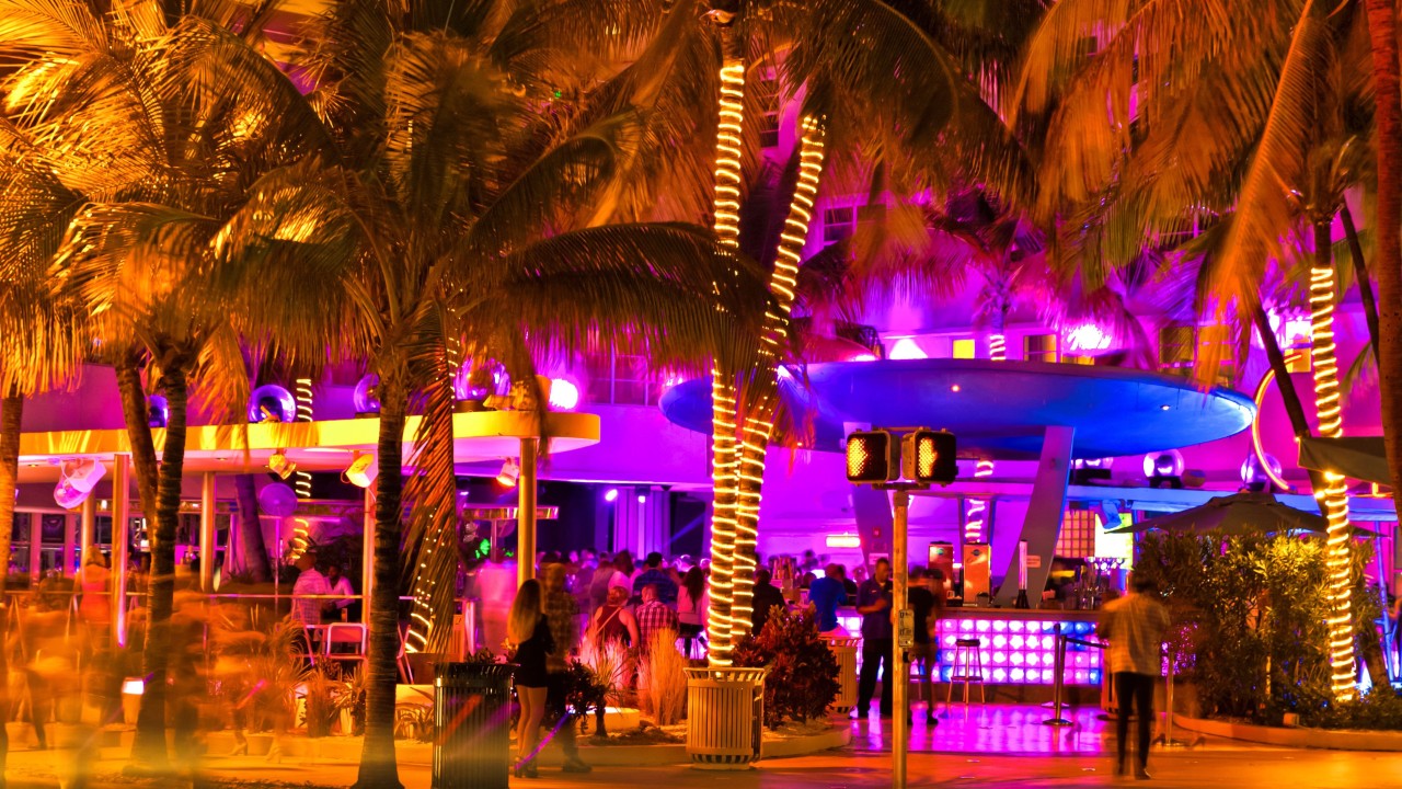 The Ultimate Guide to South Beach, Florida Nightlife Hertz