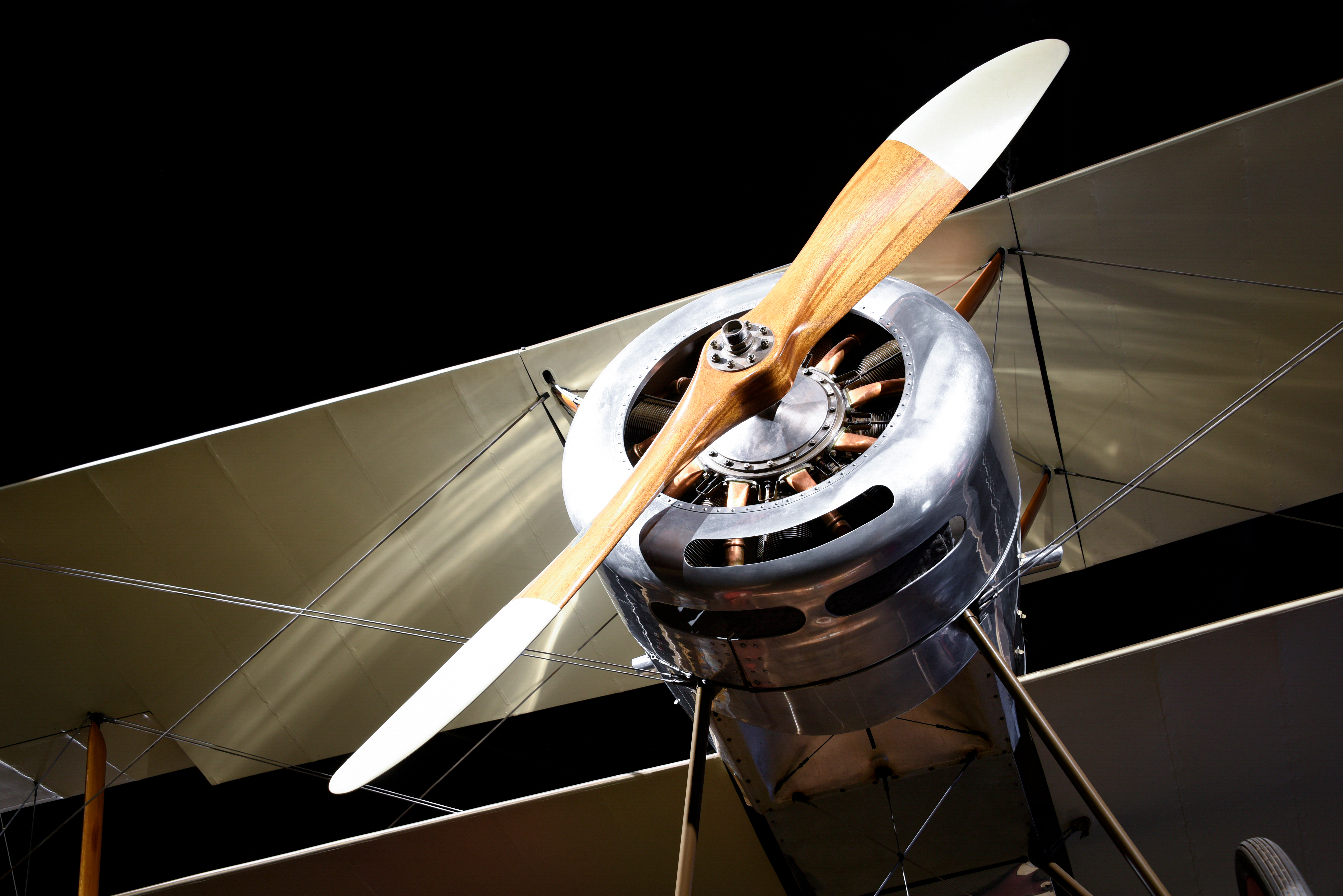 Vintage plane engine and propeller at the Museum of Flight in Seattle, Washington. The Museum of Flight