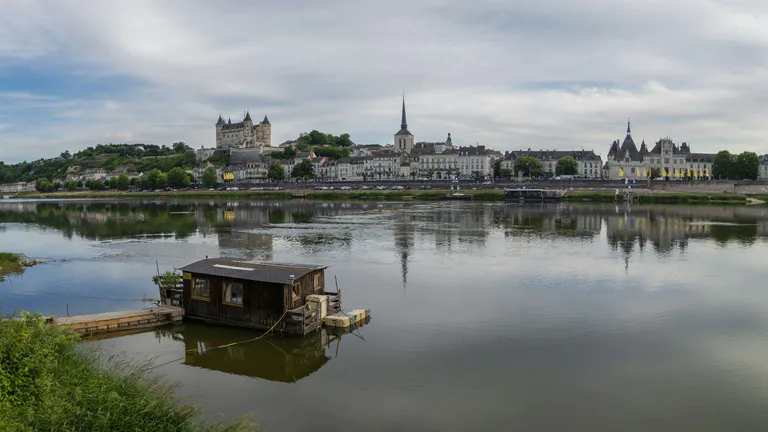 Saumur riverside