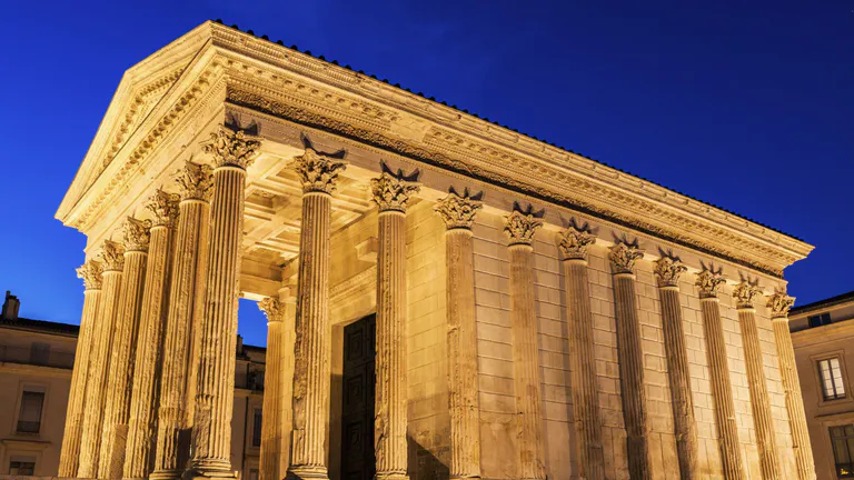 maison carree nimes