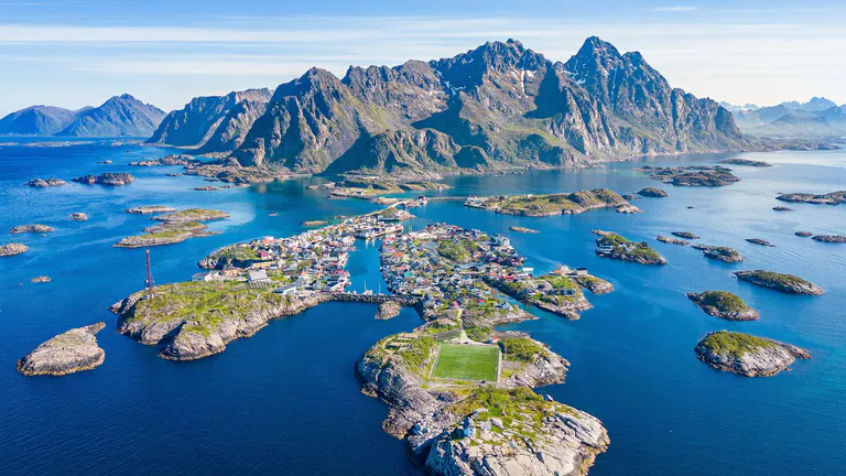 henningsvaer aerial view