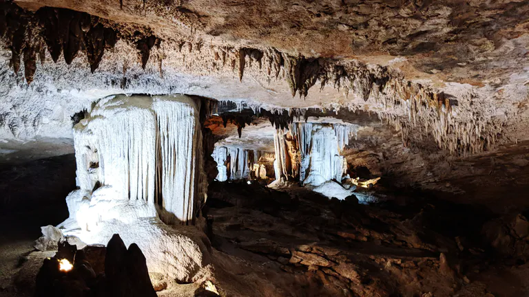 Fantastic Caverns