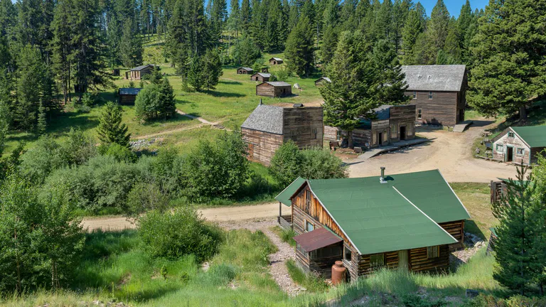Garnet Ghost Town